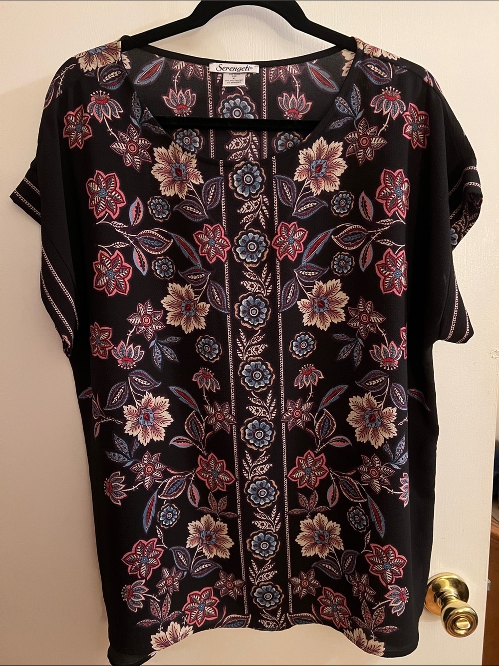 Serengeti Black Floral Border Print Short Sleeve Tunic